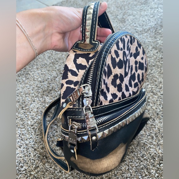 Steve Madden Jacki Mini Backpack Purse Faux Leather Studded Leopard - Picture 4 of 7